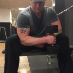 Bizeps Übung Konzentrations Curls Hammer , Bizeps Training, Hanteltraining , Muskelaufbau , Biceps